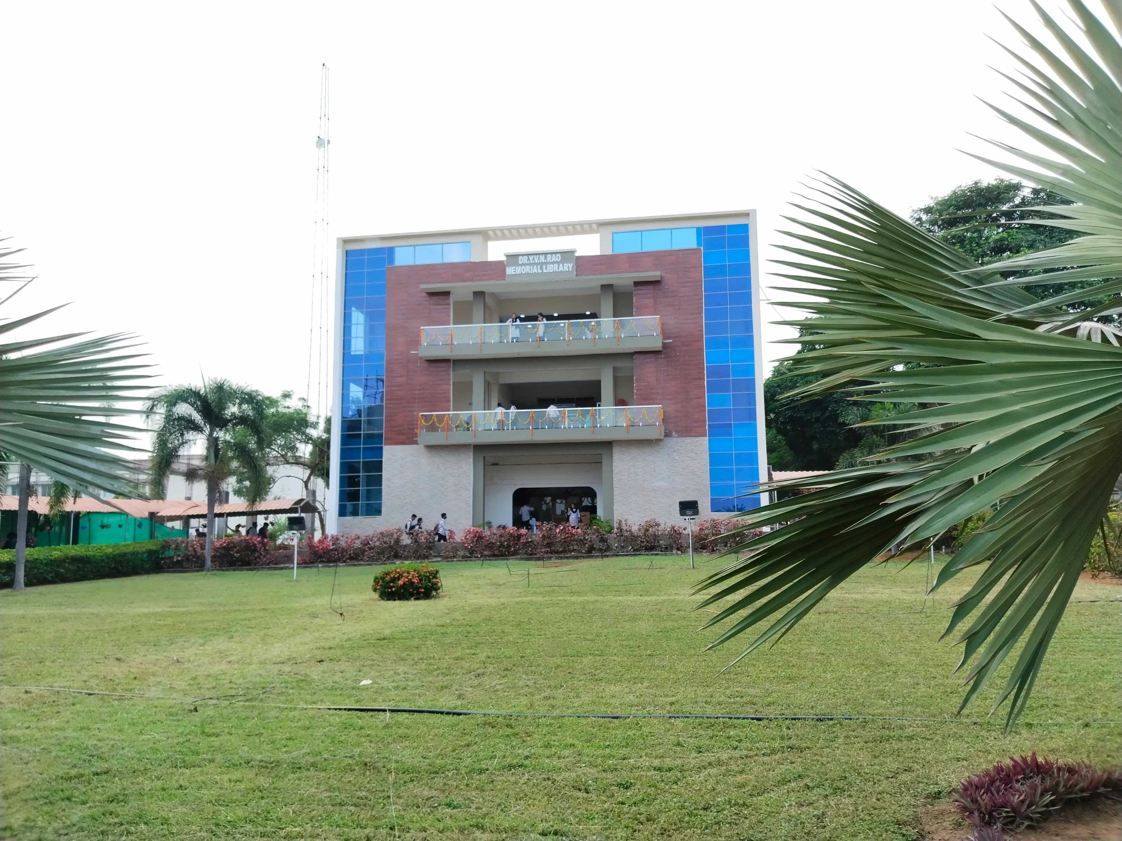 Dr Y.V.N Library